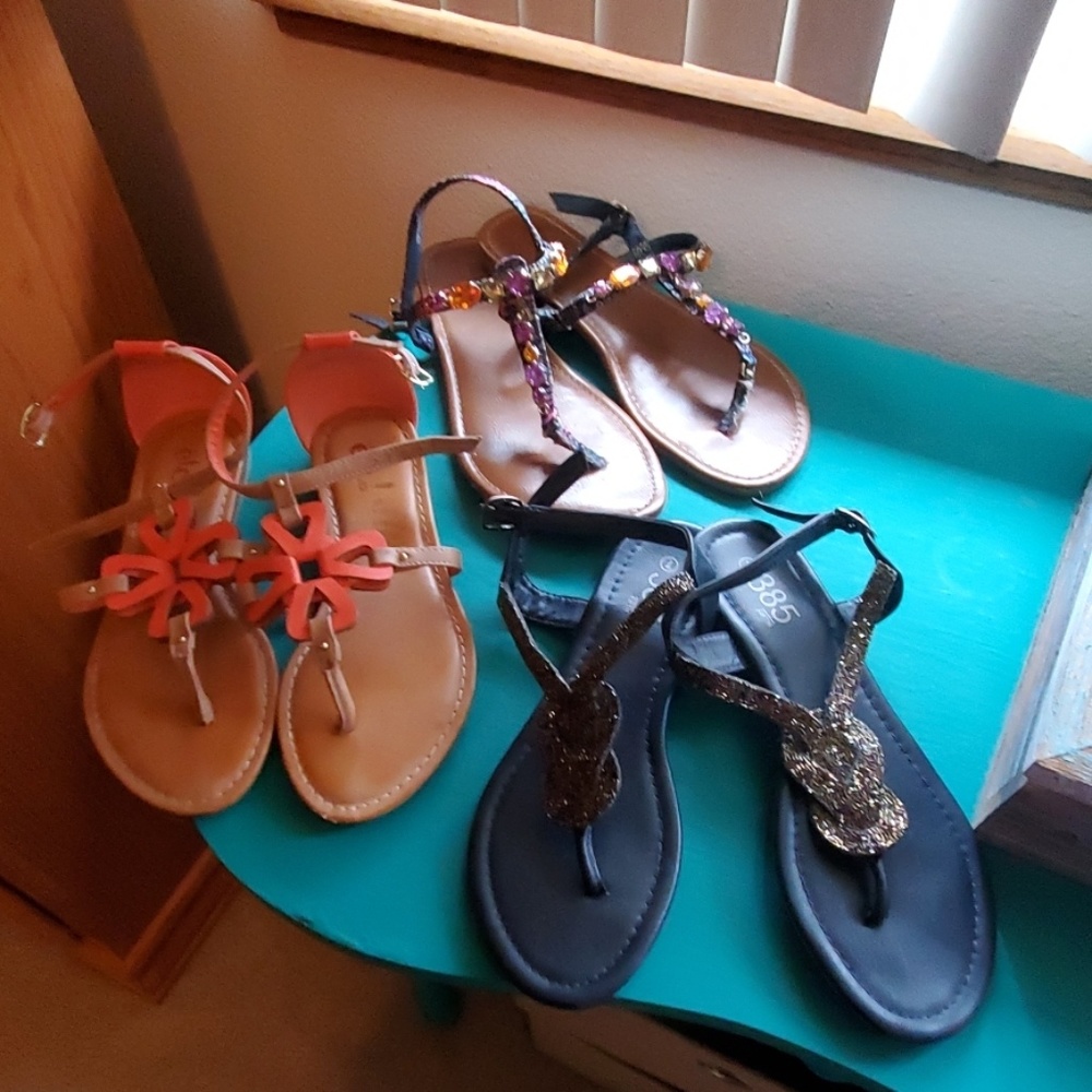 Lot of 3 pairs of sandals